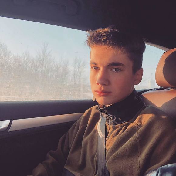 Meet your Posher, David - Picture 1 of 1